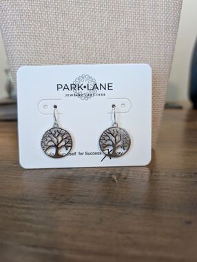 Park Lane Gwenyth Earrings